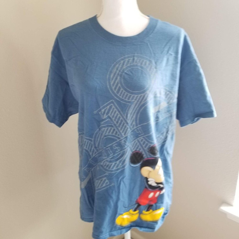 Disney Parks / L  / 2018 Disney Mickey Tee